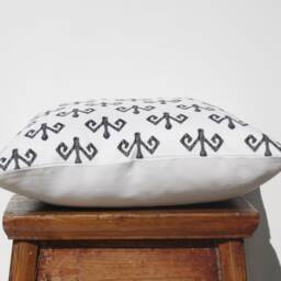 African Print Pillow Cover/Black White Mud Cloth Boho Throw Tribal Sofa Outdoor Cushion - thumbnail 2