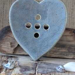 Ceramic Heart Shaped Soap Dish - Coastal Colours - thumbnail 3