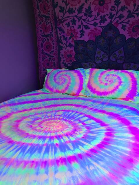 Black Light Reactive Tie Dye Bedding Set - Rave Decor - image 1