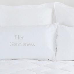Pillow Case Standard Her Gentleness - thumbnail 2