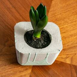 Cubic Grey Concrete Cast Planeter Decorated With Aqua Colour Paint Drippings - Plant No Incluced - thumbnail 2