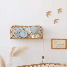 Flower Table Lamp - Sage & Gold - thumbnail 3