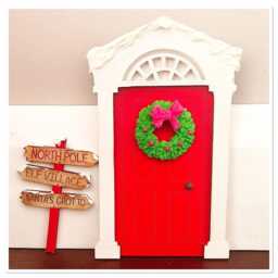 Christmas Fairy/Elf Door With Wreath & Accessories