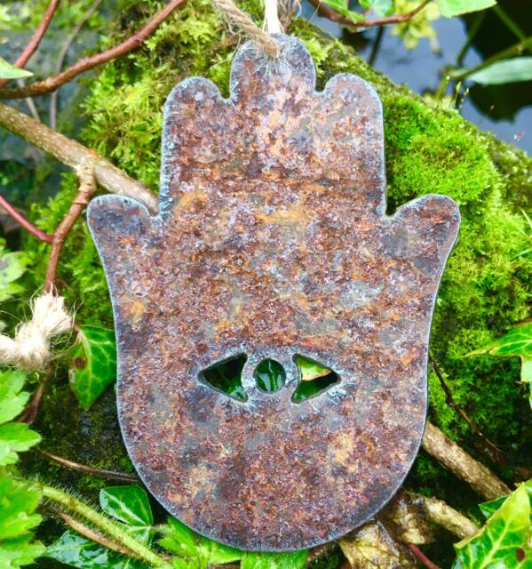 Rusty Metal Hamsa Hand Wall Art Christmas Tree Hanger Rustic Steel Garden Yoga Decor Medatation Area Decoration Hippie Eye Design 10cm - image 1