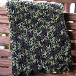 Crocheted Camouflage Bed Runner King Scarf, Rustic Decor - thumbnail 4