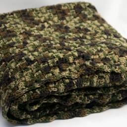 Crocheted Camouflage Bed Runner King Scarf, Rustic Decor - thumbnail 2