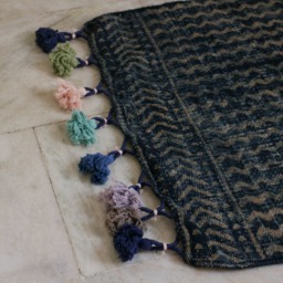Handmade Indigo Jute Rug With Pom Poms Geometric Block Print - 2 X 3 Ft - thumbnail 4