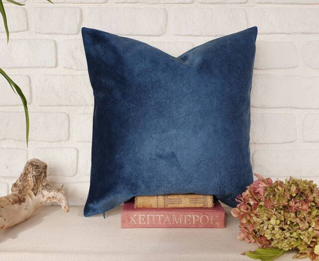 16x16''(41x41cm Baby Face Teal Blue Velvet Soft Pillow Cover -1Qty - image 1