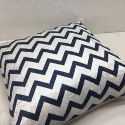Ikat Velvet Pillow Cover, Handwoven Silk Blend, Modern Home Decor - 20x20 - thumbnail 4