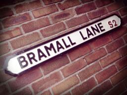 Bramall Lane Old Fashioned Faux Cast Iron Customisable Sheffield Street Sign Perfect Home Decor Plaque Gift - thumbnail 1
