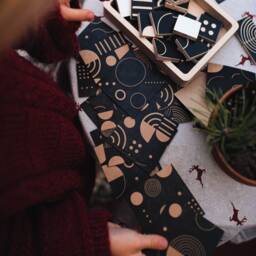Contrasting Wooden Blocks With Card, Toy Design 60 + 28 Cards, Learning Through Art, Reproducing Patterns, Creative - thumbnail 4