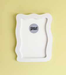 Wavy Picture Frame A4 - White Organic Shape Free Shipping Australia Gallery Wall Unique Home Decor Gift Australian Made - thumbnail 1