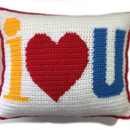 I Heart U Crochet Pillow Pattern - thumbnail 3