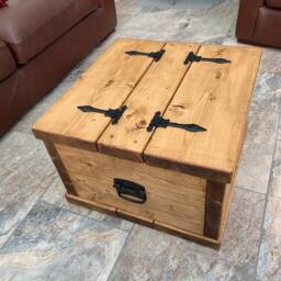Coffee Table Trunk Storage Chest Oak Pine Solid Wood Rustic Chunky - thumbnail 2