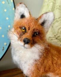Realistic Needle Felted Red Fox Sculpture - Handmade Felt Figurine, Woodland Animal Decor, Lover Gift
