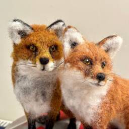 Realistic Needle Felted Red Fox Sculpture - Handmade Felt Figurine, Woodland Animal Decor, Lover Gift - thumbnail 4