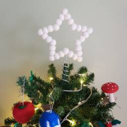 White Felt Ball Star Tree Topper, Classic Style Wool Beads Shaped Into A Christmas Decoration. Rainbow Or Custom Colours Available - thumbnail 2