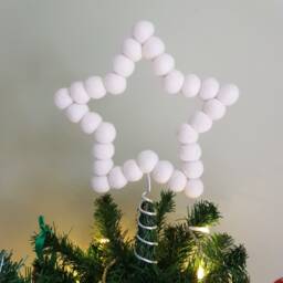 White Felt Ball Star Tree Topper, Classic Style Wool Beads Shaped Into A Christmas Decoration. Rainbow Or Custom Colours Available