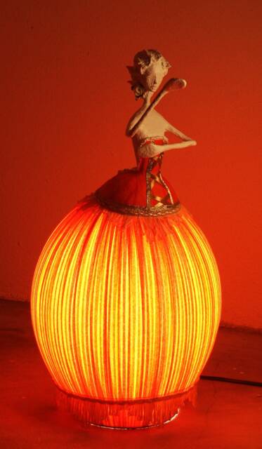 Paper Mache, Floor Lamp, Lighting Decor, Table Light, Living Room Design Homedecor, Ambient, Lamps, Sculpture