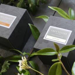 Luxury Hand Poured Candle Using Natural Essential Oils To Promote Wellbeing & The Perfect Ambiance - thumbnail 2