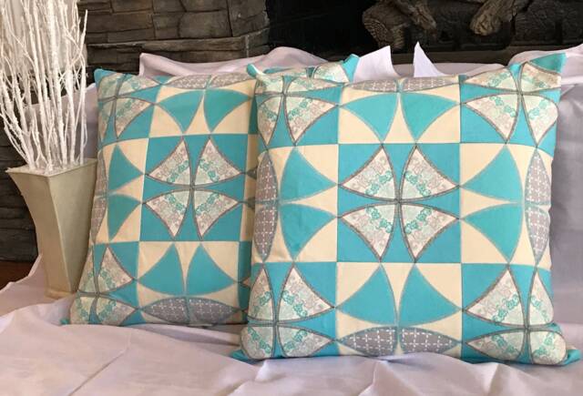 Throw Pillows, Handmade, Up To 22 - image 1