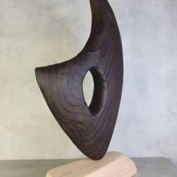 Scultura Del Tavolo in Legno Bruciato Con Tecnica Yakisugi E Filosofia Wabi-Sabi Dello Scultore Dean Marino - thumbnail 3