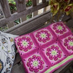 African Rose 100% Wool Baby Blanket in Pinks & Green - thumbnail 3
