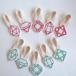 Geometric Ornament Hand Embroidered Faux Gem Outlined in Black, Green Or Red Complete Set Christmas Ornament, Wedding Favors, Home Decor - thumbnail 3