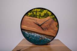 Moss & Epoxy Resin Wooden Wall Clock Beach Wave Decor