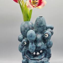 Unique Design Contemporary Ceramic Sculpture Vase Smile - thumbnail 3