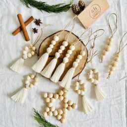 Rustic Gift Set Of Wooden Christmas Macrame Ornaments - Bohemian Tree Decor Beads Present Toppers - thumbnail 3
