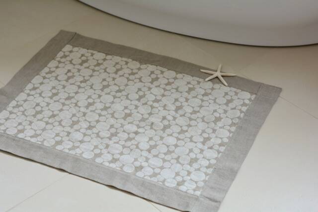Linen Bath Mat, Natural Linen Double Layer Bubble Pattern Gray Rug, Bathroom Huckaback Floor Shower Rug - image 1