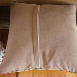 40cm Vintage Kilim Cushion Cover Handwoven - Undyed Wool Background With Tribal Motifs Brocaded - thumbnail 4