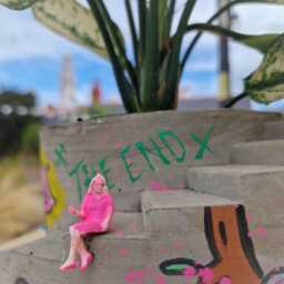 Personalized Graffiti Planter - Concrete Desk Organizer Pen Holder Street Art Decor Handmade UK - thumbnail 4