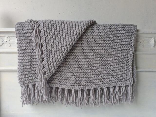 Hand-Knitted Gray Throw Blanket - Cozy Winter D??cor & Handmade Gift - image 1