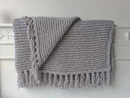 Hand-Knitted Gray Throw Blanket - Cozy Winter D??cor & Handmade Gift - thumbnail 1