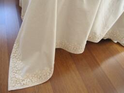 Lace Trimmed Cotton Linen Bedspread, Shabby Chic King Queen Bedding Summer Blanket Coverlets 120x120 - thumbnail 1