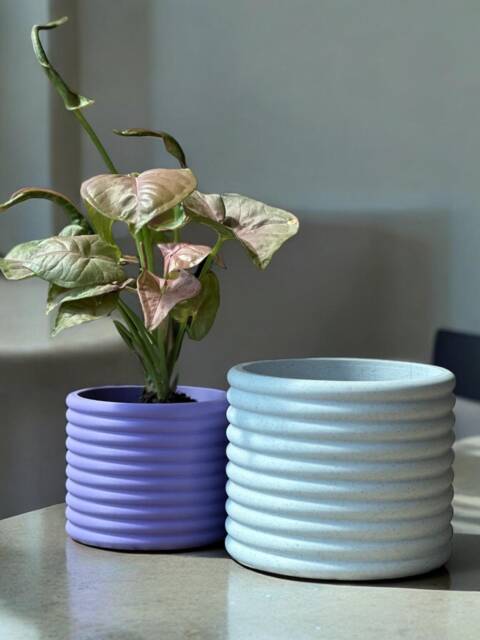 Ribbed Plant Pot Modern Colorful Indoor Planter, Stylish Home Decor - image 1