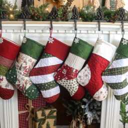 Personalized Quilted Christmas Stocking, Patchwork Design, Farmhouse Decor - thumbnail 4