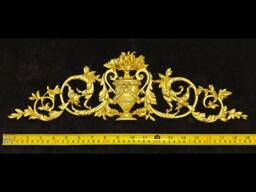 Large Ornate Applique Gilt Or White French Style Decorative Wall Furniture Onlay Moulding Pediment Plastic Decoration - thumbnail 1
