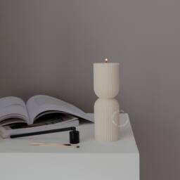 Roman Hourglass Soy Candle Ribbed Vegan Home Decor - thumbnail 2