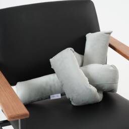 Reloved Chair . Dramatic Black - Upholstered Accent Lounge Retro Vintage Leather Modern - thumbnail 4