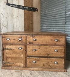 Rustic Up-Cycled Kitchen Island