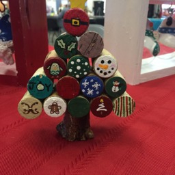 Christmas Wine Cork Tree - thumbnail 3