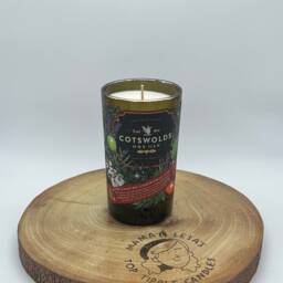 Cotswolds Gin Bottle Candle - Lemongrass & Ginger Scented Soy Wax 90 Hours - thumbnail 3