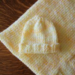 Hand Knit Baby Blanket - Sunshine Yellow - thumbnail 4