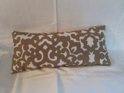 Beige & White Ornate Pillow - thumbnail 1