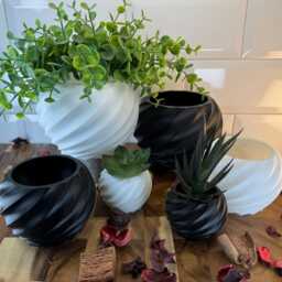 Sleek Spiral Plant Pot - 3D Printed Modern Bonsai & Indoor Planter - thumbnail 2