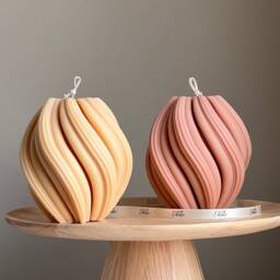 Large Swirl Soy Wax Candle - Home Decor - thumbnail 1