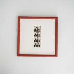 Photobooth Stripe Hand-Painted Picture Frame Square Retro Interior Design - thumbnail 3